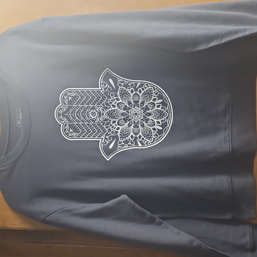 Gray Miken Flow Sweatshirt with White Hamsa Design - Size XL